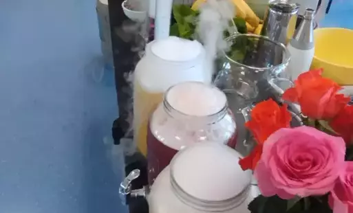 Zdjęcie do Pokaz ciekłego azotu - Manufaktura rybnickie lody rzemieślnicze 